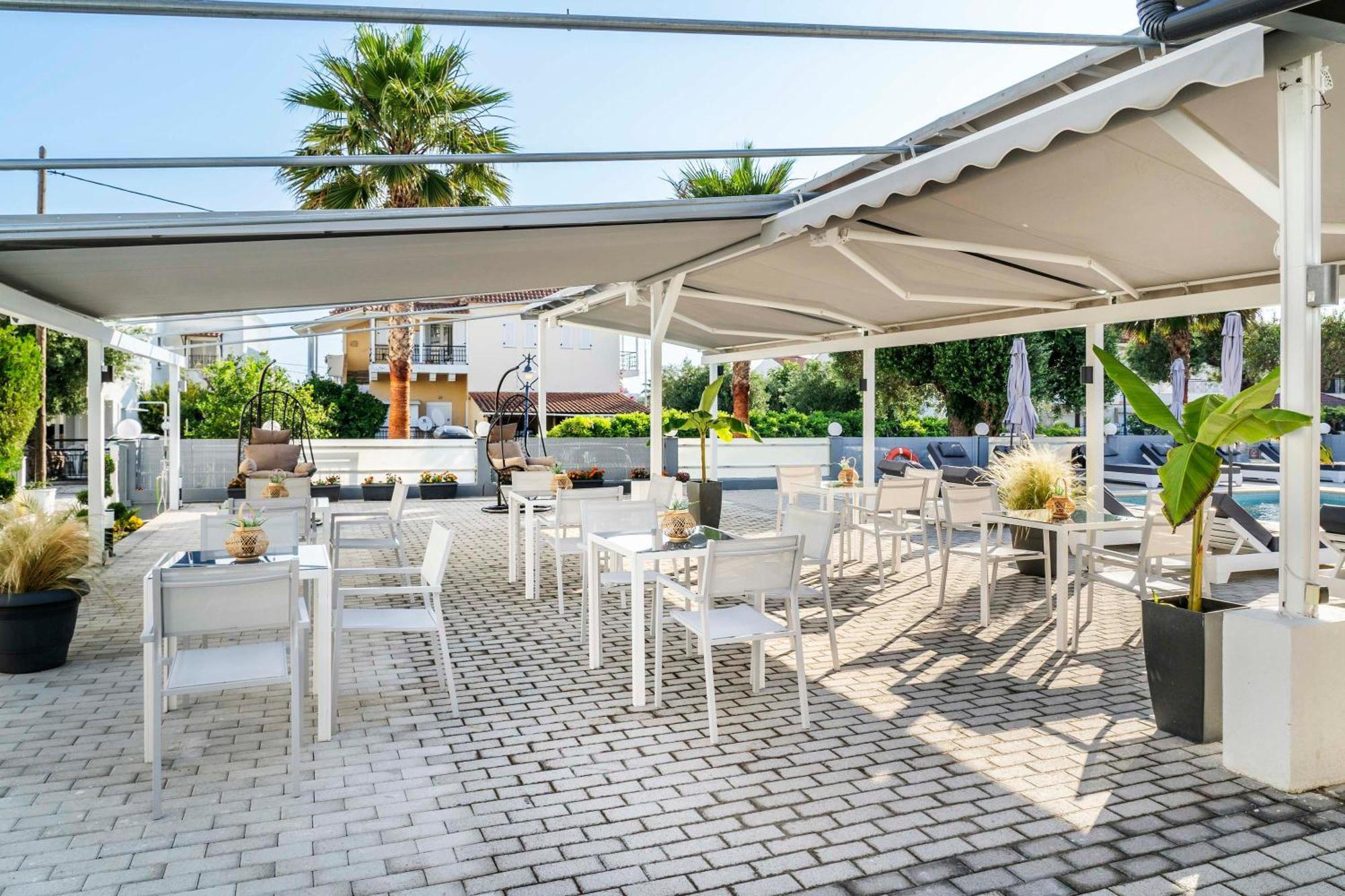 Akritas Hotel Pefkochori Bagian luar foto