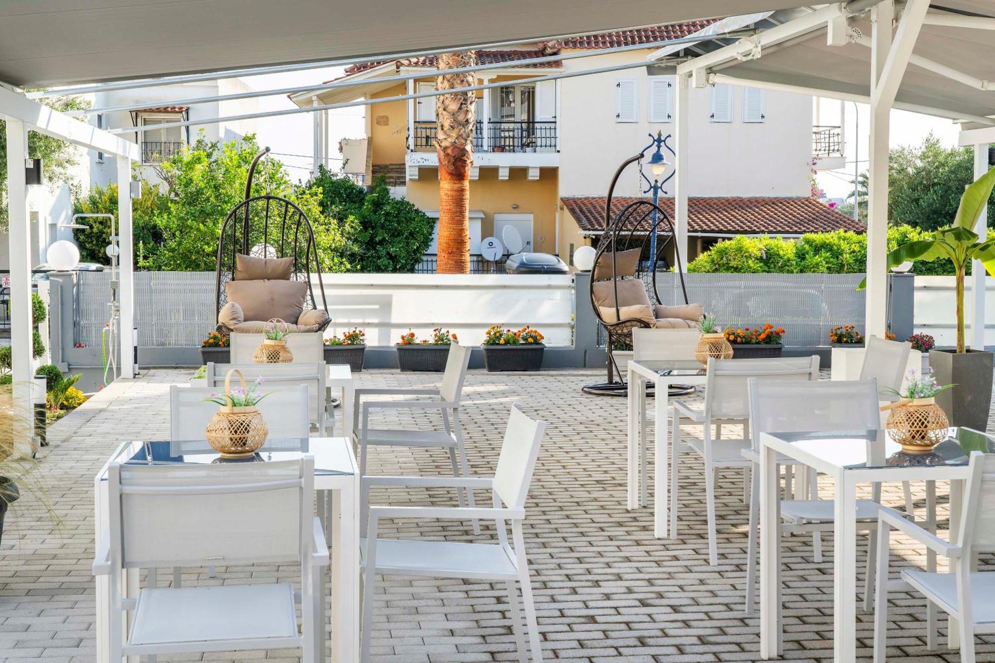 Akritas Hotel Pefkochori Bagian luar foto